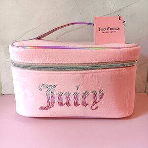 NWT 💥 JUICY COUTURE LOVELY LIGHT PINK VELOUR TRAVEL COSMETIC BAG w/ Bottle